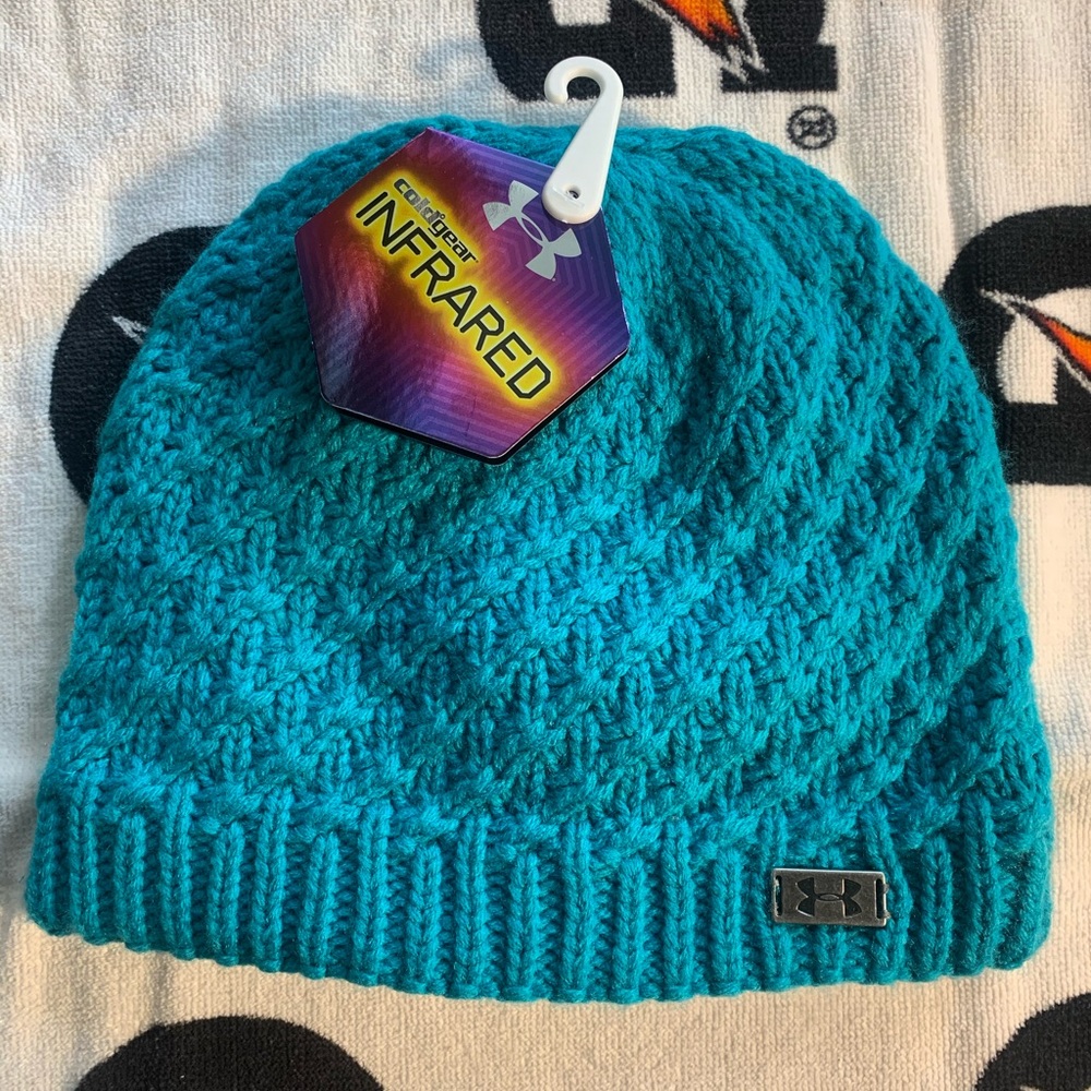 UNDER ARMOUR INFRARED WOMENS BEANIE NWT